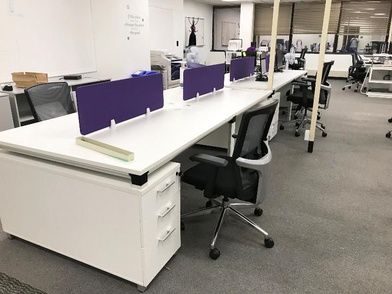 Commercial Office Cluster Workstation Coworking Cubicle Partition Desk with Cable Managment System