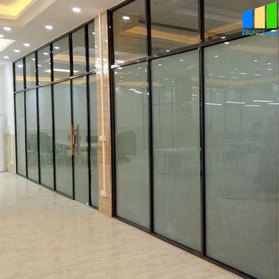 Aluminium Glass MDF Office Partition with Blinds and Hinged Door