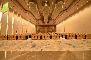 Mobile Rooms Dividing System Sound Proofing Sliding Folding Partition Walls for Conference