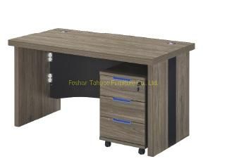 Staff Use Melamine Wooden Office Work Table with Pedestal