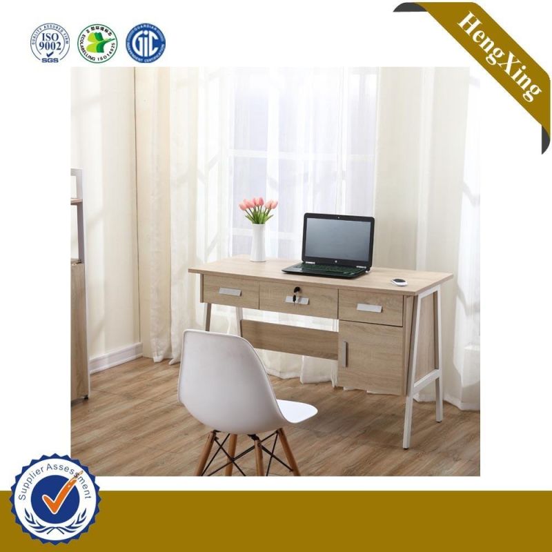 Popular Small Size Staff Office Desk Metal Legs Modern Computer Desk Standing Table