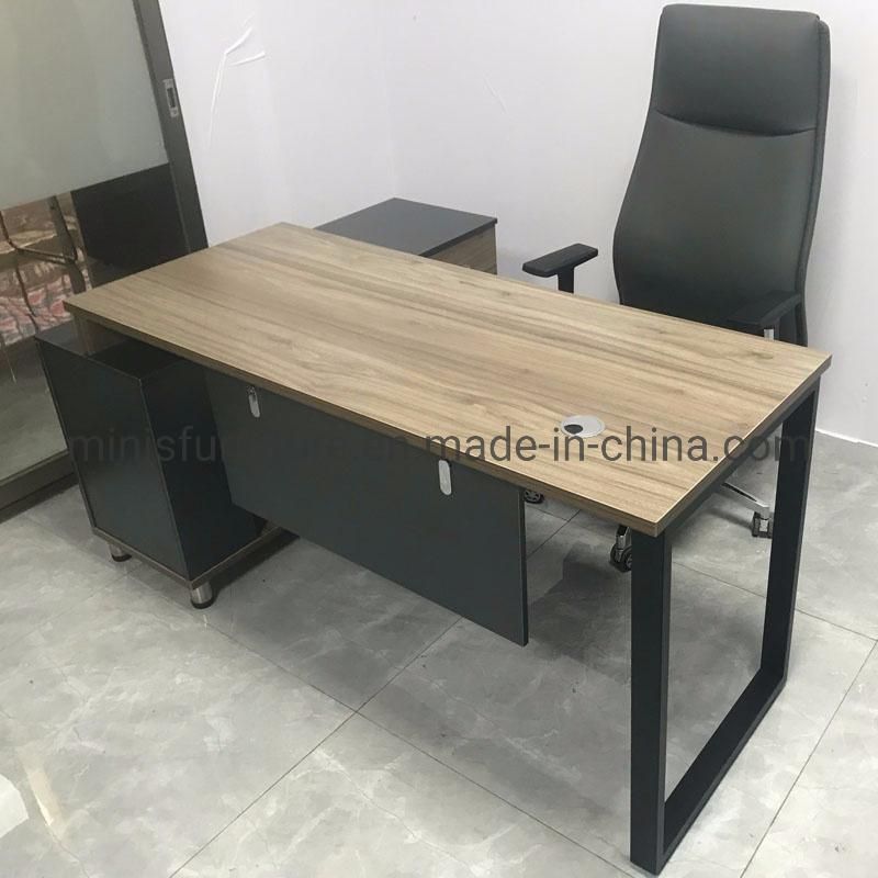 (M-OD1152) Home Office Leader Furniture Small L Shape Desk with Metal Stainless Steel Legs