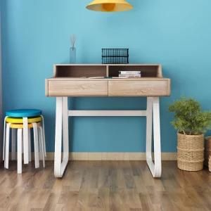 Simple Study Desk with Hutch in Wooden Shape for Student
