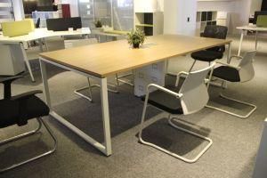 Modern Meeting Table Design for Conference Room