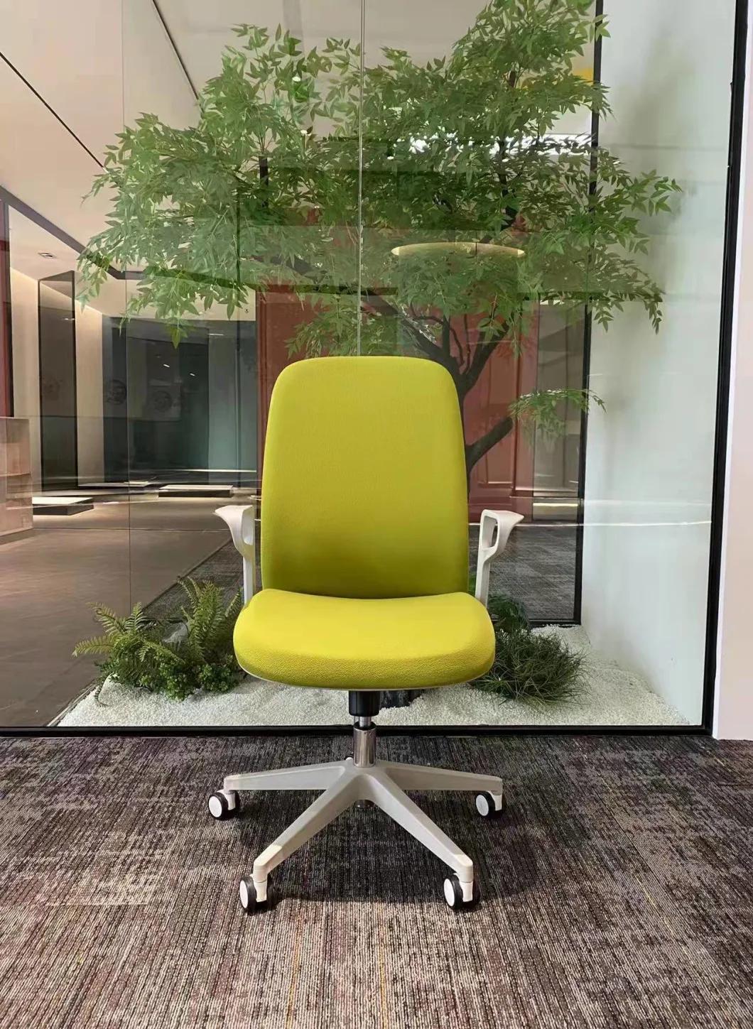2022 Brand New Middle Revolving Foldable Armrest Office Mesh Chair in Stock Workstation