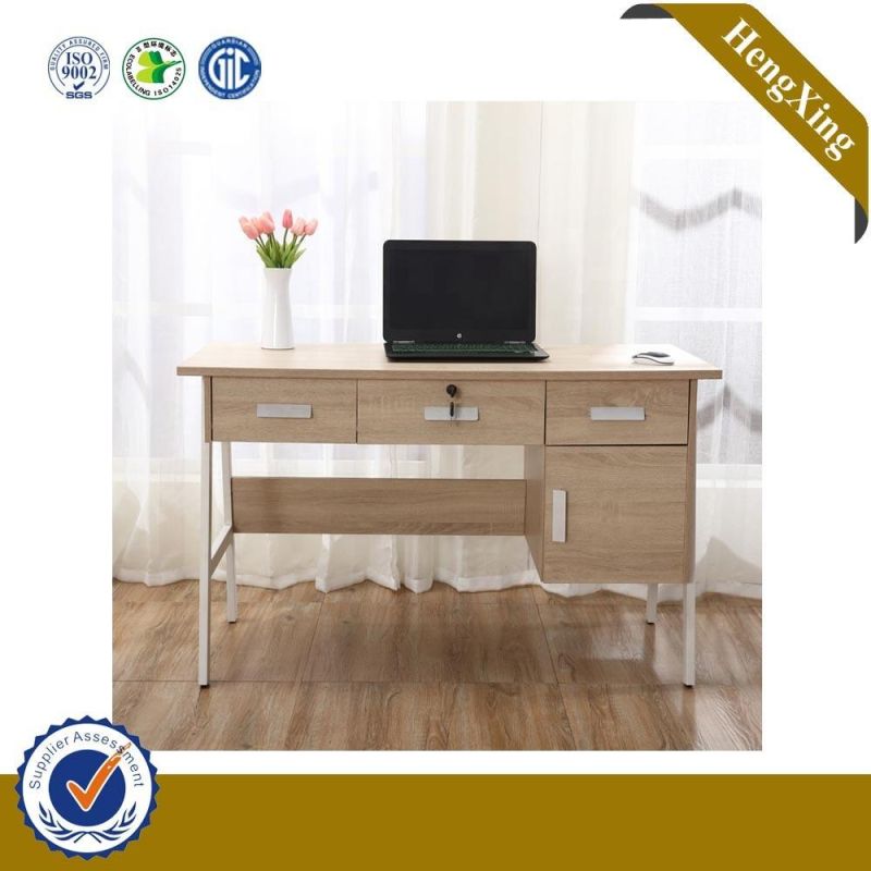 Popular Wooden Size Staff Office Desk Metal Legs Modern Computer Desk Standing Table