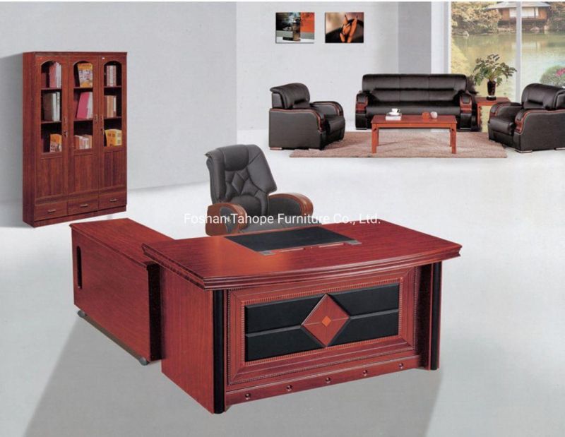 Traditional Office Log MDF Staff Computer Desk with Drawers