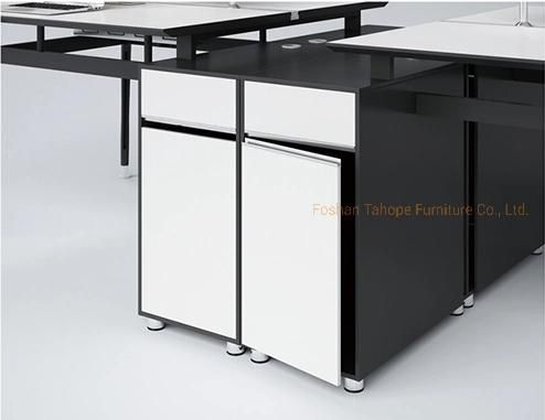Modern Steel Legs Office Furniture Partition Wooden Melamine 4 Seats Workstation