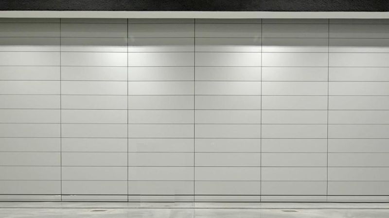 Electrical Vertical Retractable Movable Walls Vertical Lift Folding Walls Motorized Operable Partitions