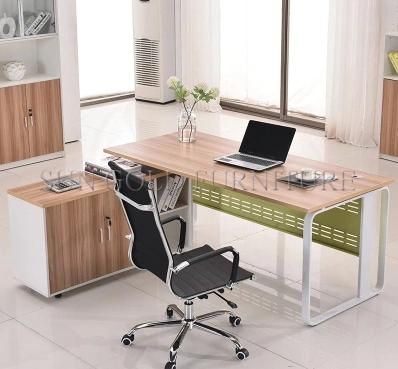 Fashion Style Office Desk with Steel Foot Office Computer Table for Manager (SZ-OD015)