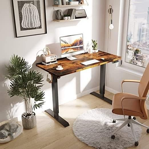 Certificated Sit Standing Height Adjustable Office Furniture Game Table Desk of Wooden Desktop