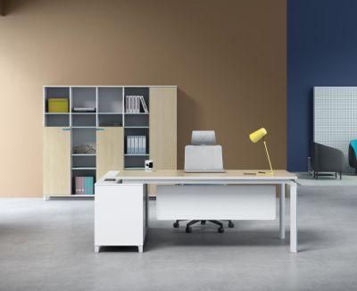 China Simple Design Office Furniture White Computer Desk with Metal Leg (SZ-ODR417)
