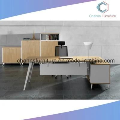 Modern Metal Frame Manager Desk Office Table (CAS-MD1867)