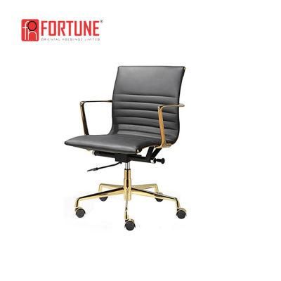 Standard Size Industrial Italian Leather Upholstered Executive Office Chair
